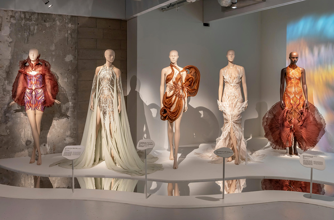 Sculpting the Senses: Iris Van Herpen Exhibition at QAGOMA – Sacreblue!